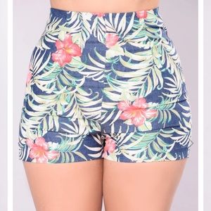 Fashion nova tropical high waisted shorts